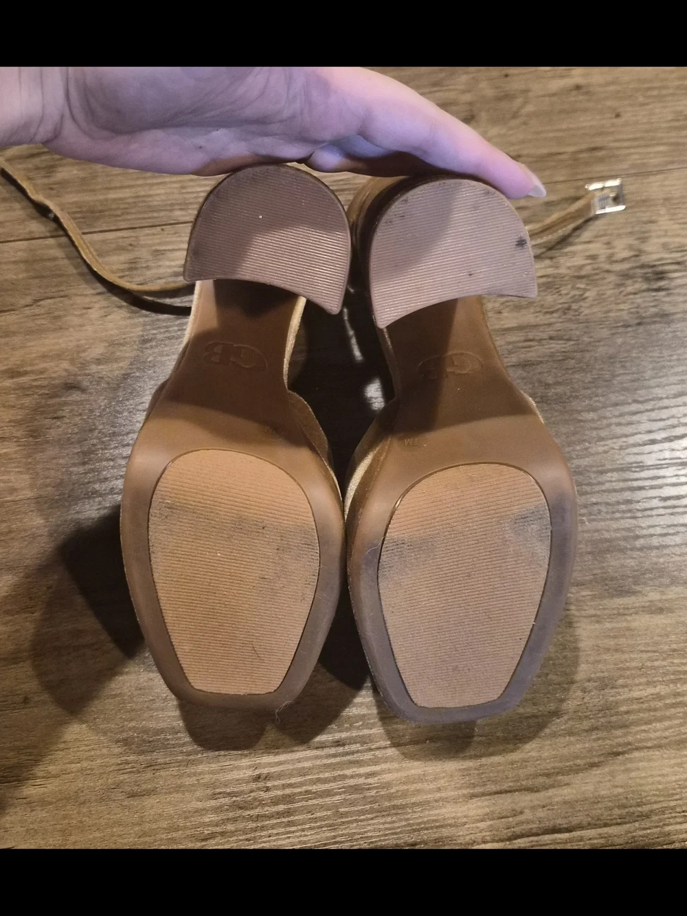 Gianni Bini Velvet Platform Mary Jane Heels in Gold